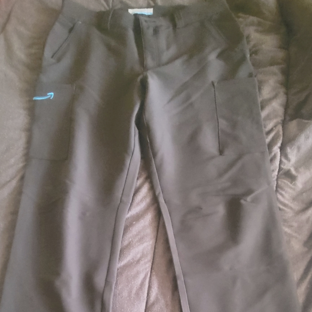 Amazon employee cargo pants size medium